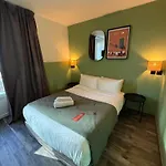 Hotel De Berne 2*