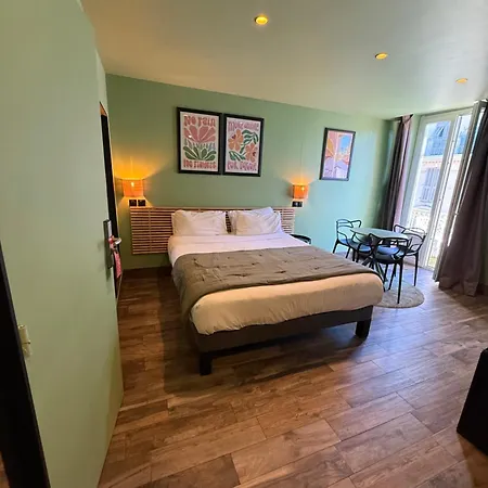 De Berne Hotel 2*