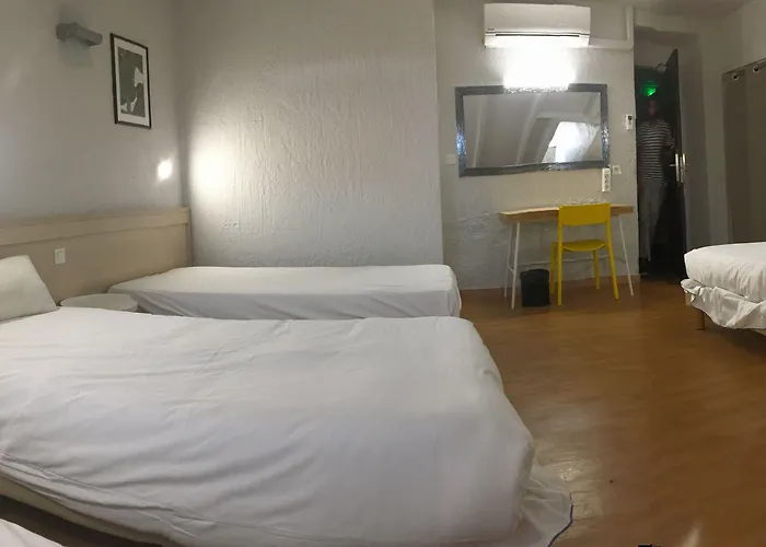 De Berne Hotel 2*