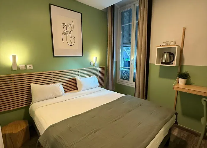 De Berne Hotel 2*
