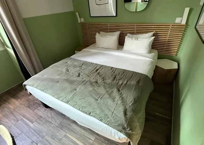 De Berne Hotel 2*